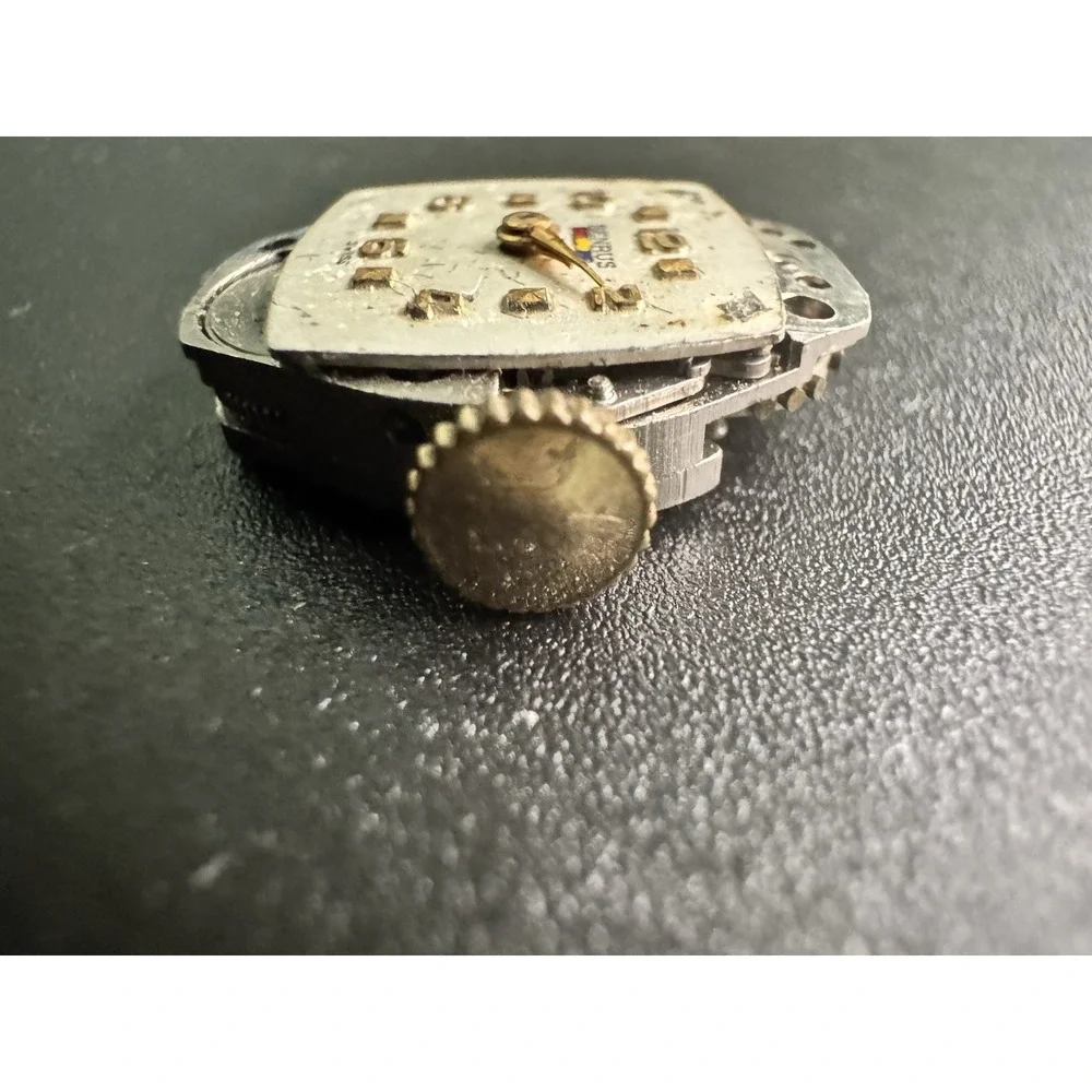 Vintage Benrus Watch Movement Model BM 1‎ Swiss 17 Jewels for Parts Repair